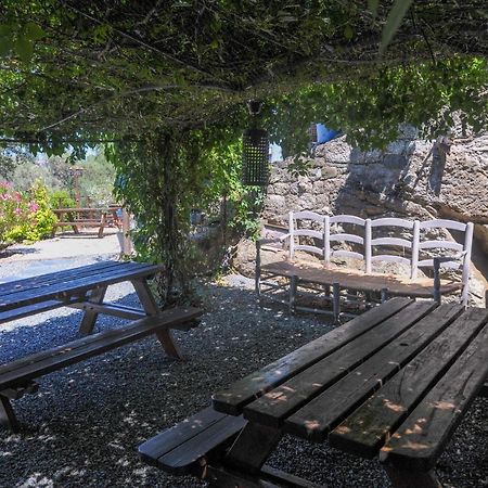 A Casa di Paulina Bed & Breakfast Casta Bagian luar foto