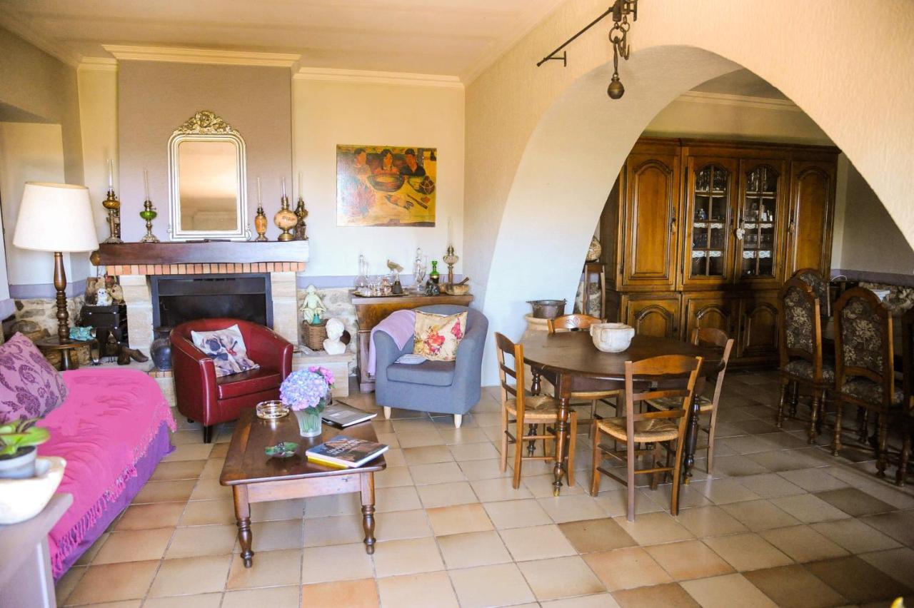 A Casa di Paulina Bed & Breakfast Casta Bagian luar foto