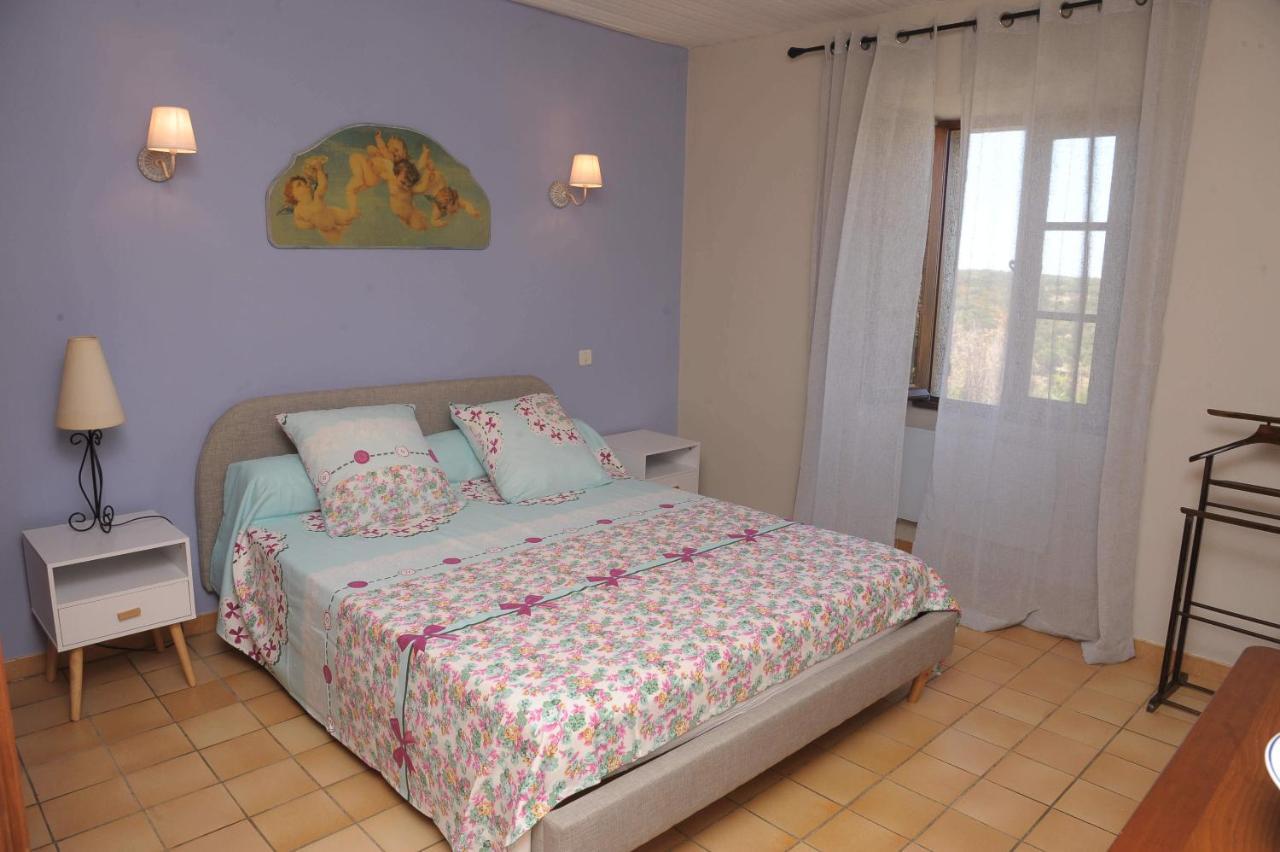 A Casa di Paulina Bed & Breakfast Casta Bagian luar foto