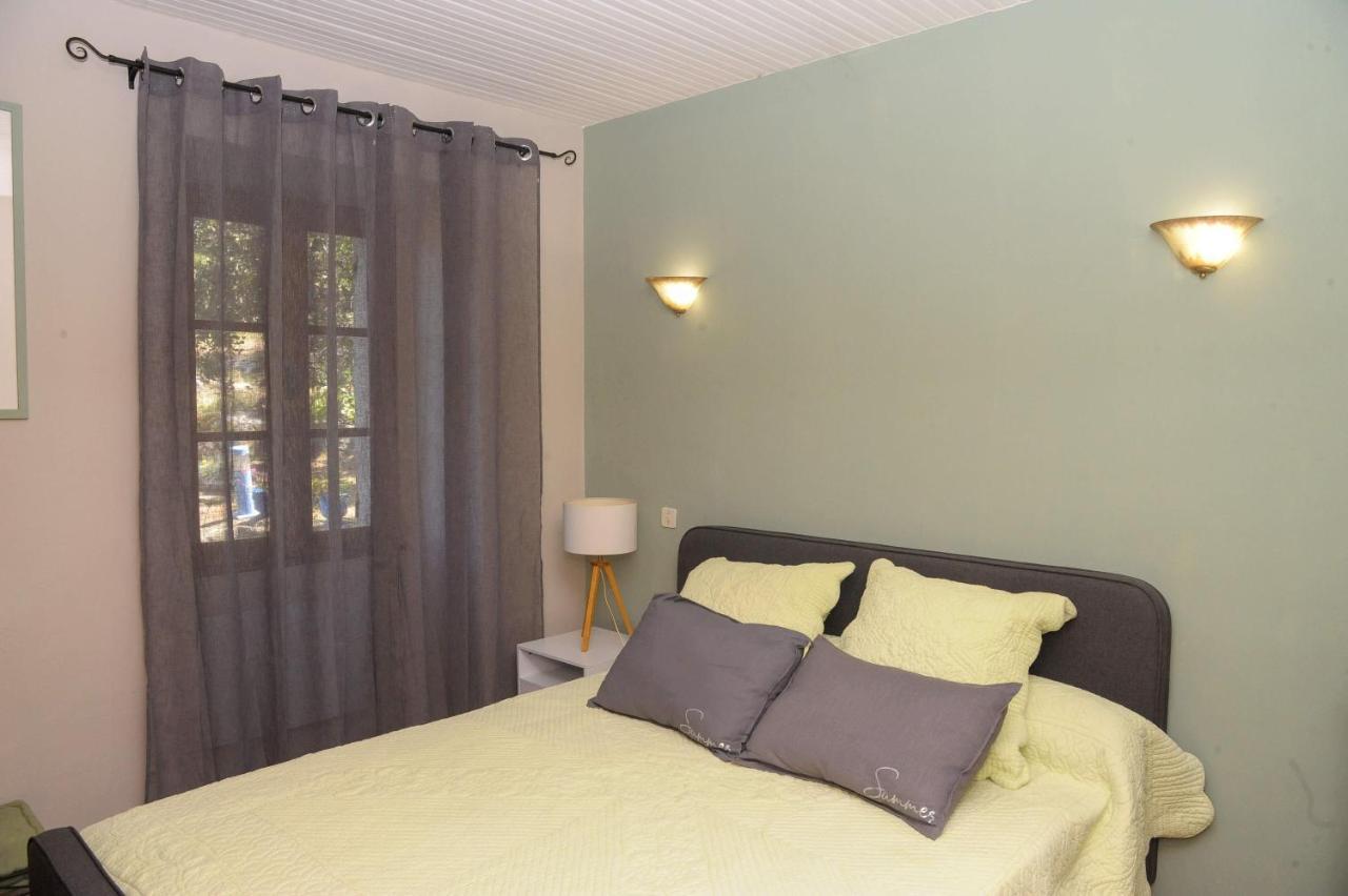 A Casa di Paulina Bed & Breakfast Casta Bagian luar foto